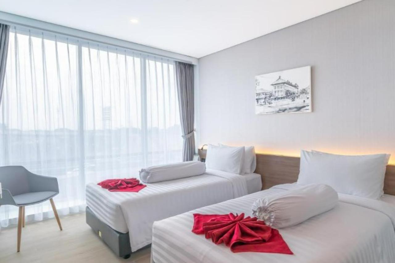Azana Style Hotel Bandara Jakarta Tangerang Exteriör bild